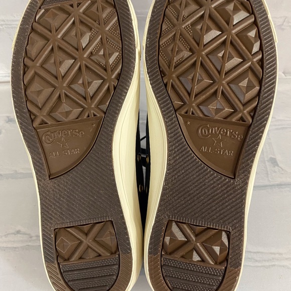 NWOT Converse - Picture 8 of 9